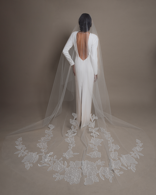 Regal Tulle Brodé Veil